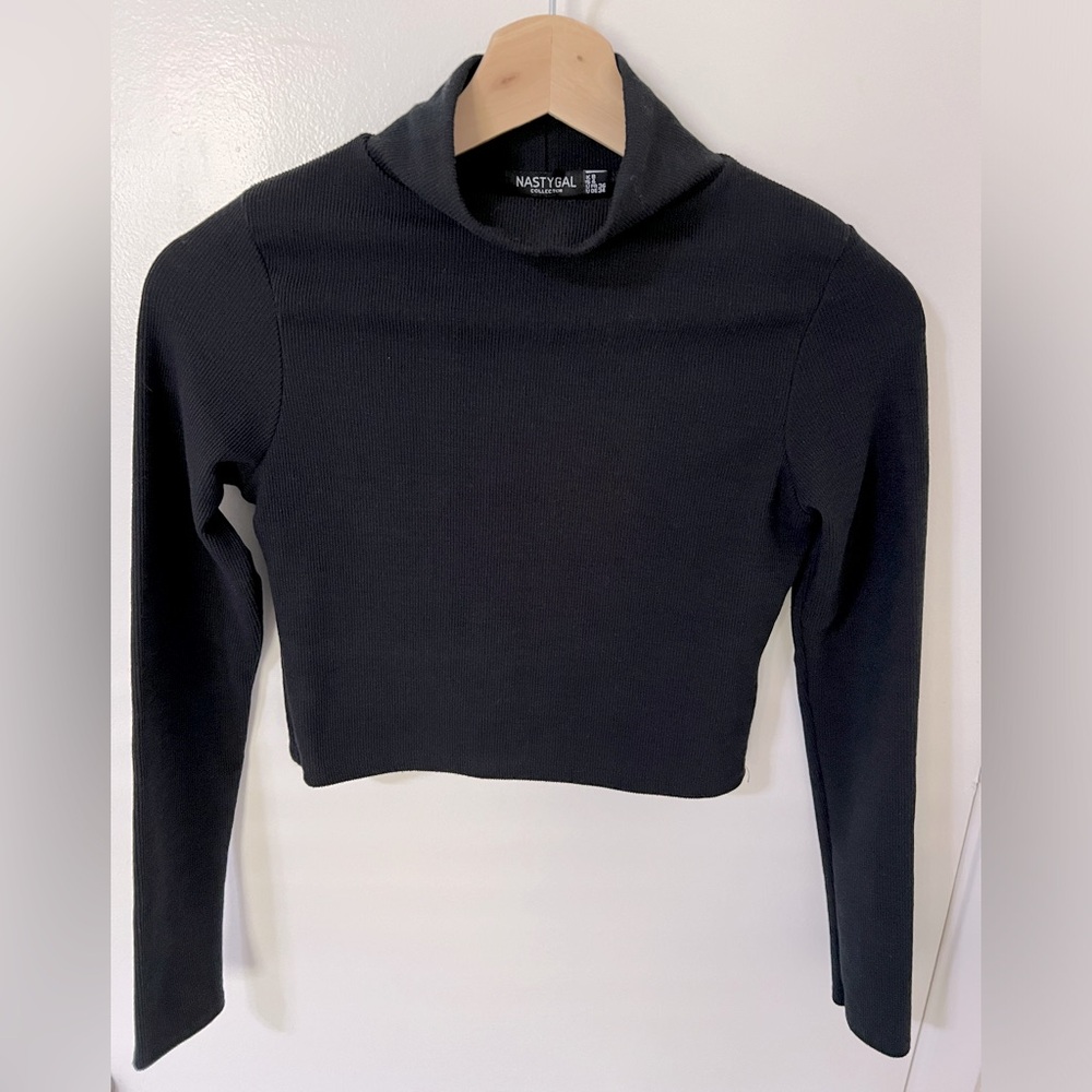 Long sleeve cropped-top